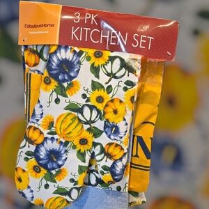 3-Piece Kitchen Set - Orange and Blue Pumpkin and Floral Design